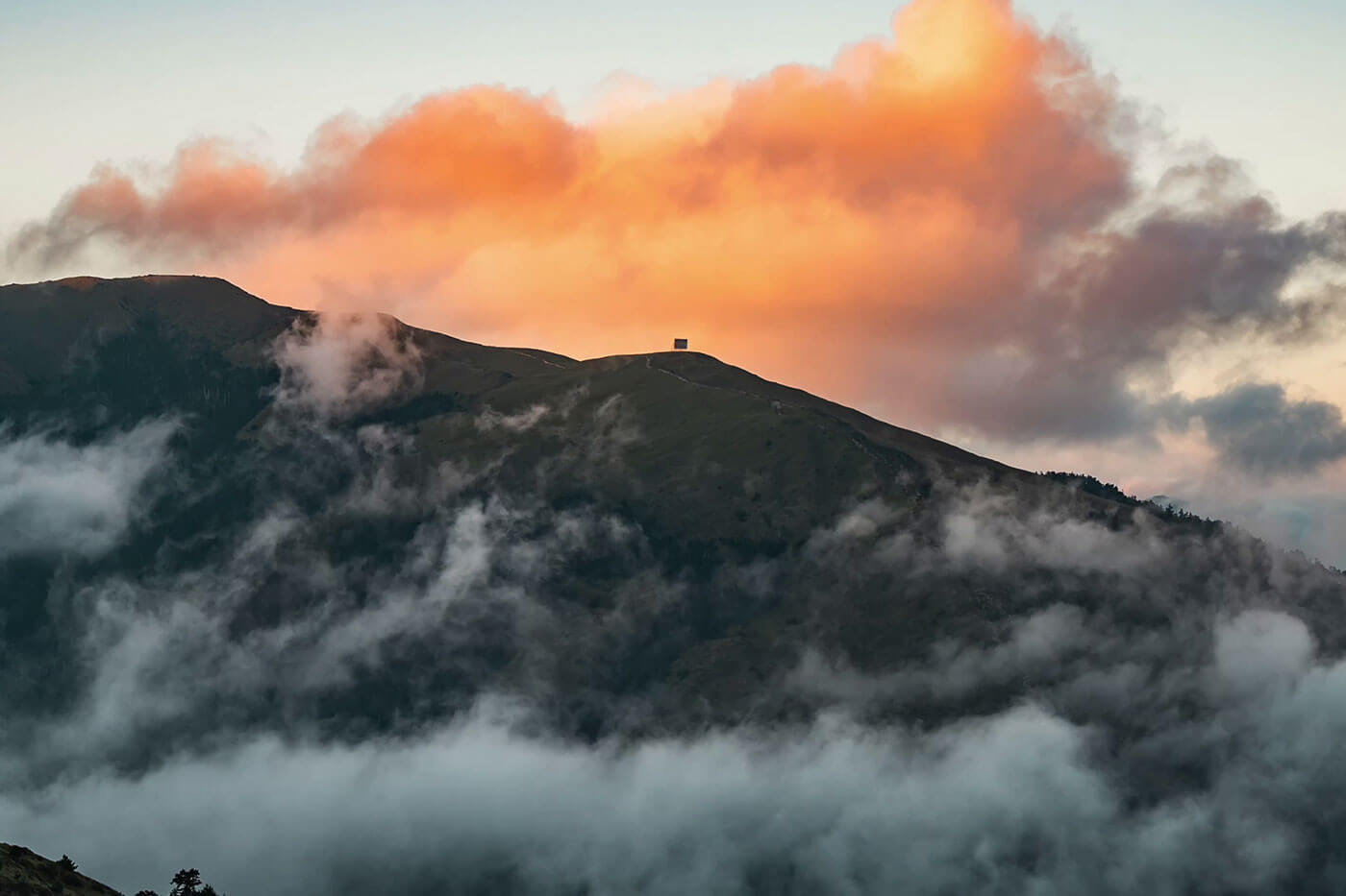 Mountains with James Liu | SEL2470GM2